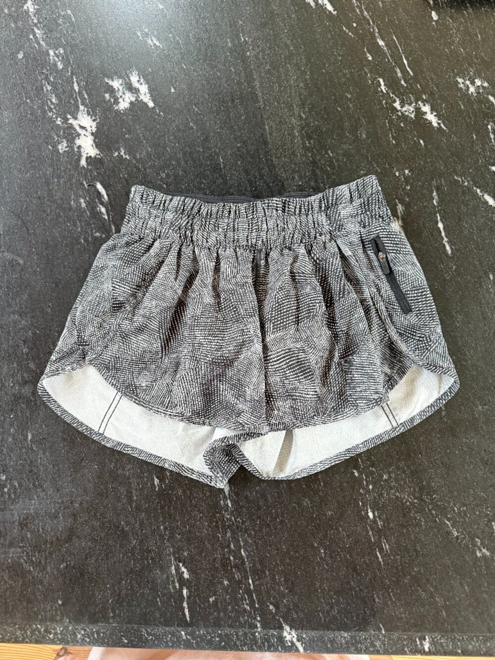 Lululemon Speed Up 4" Shorts